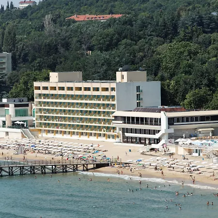 Отель Marina Sunny Day